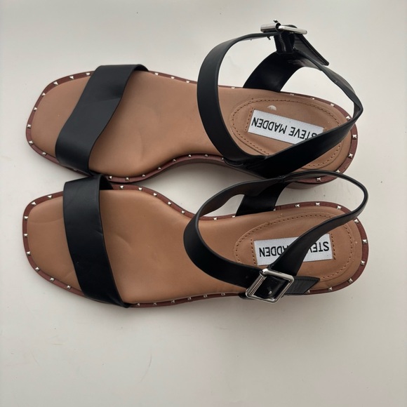 Steve Madden leather wedge black sandals with‎ studded trim Sz 8M - Picture 4 of 8